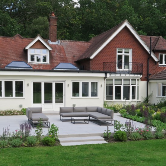 Garden design for entertaining garden in Surrey