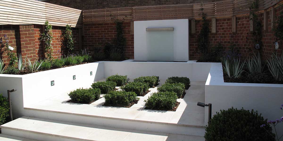 Guildford garden designed by Cherry Mills