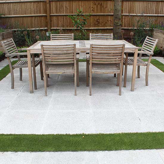 Contemporary garden design in Weybridge, Surrey